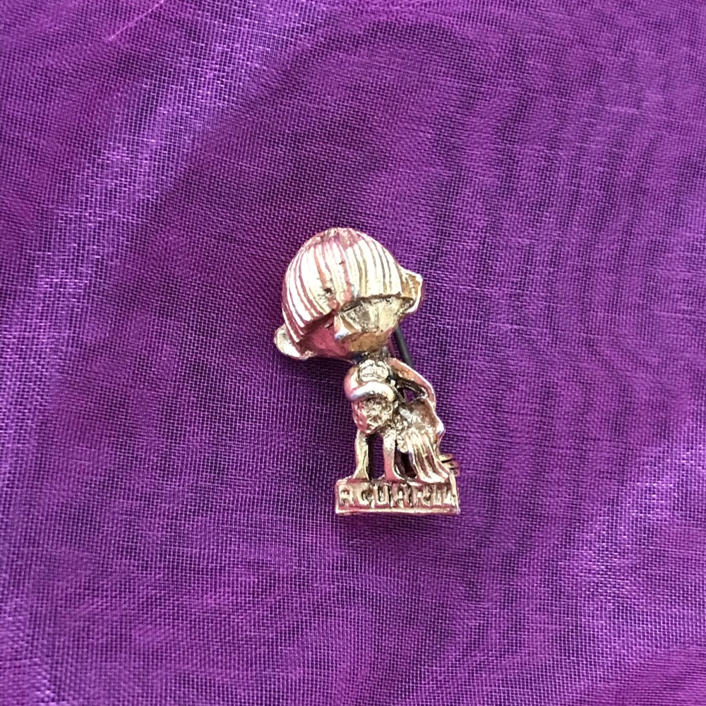 Bundle 3 for $10 Vintage little boy gold toned water carrier (Aquarius) pin.